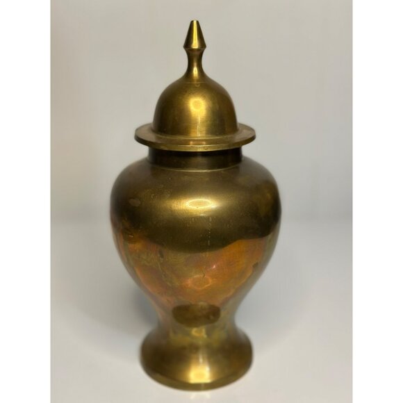 VTG Brass Lidded Temple-Style Vase 9.5"Ginger Jar Decorative Timeless Home Décor - Picture 3 of 9